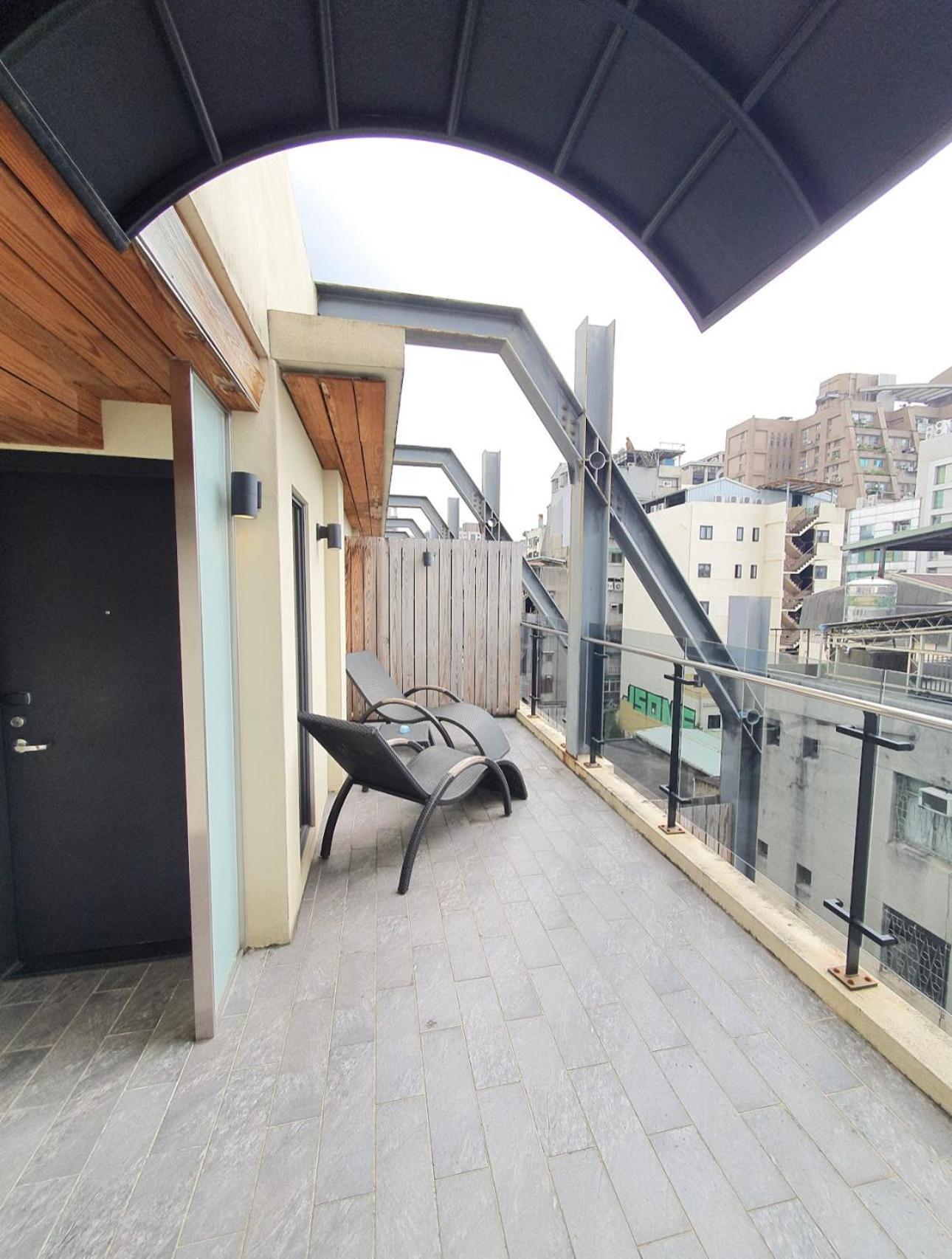 At Home Hotel Ximen Тайпей Екстериор снимка