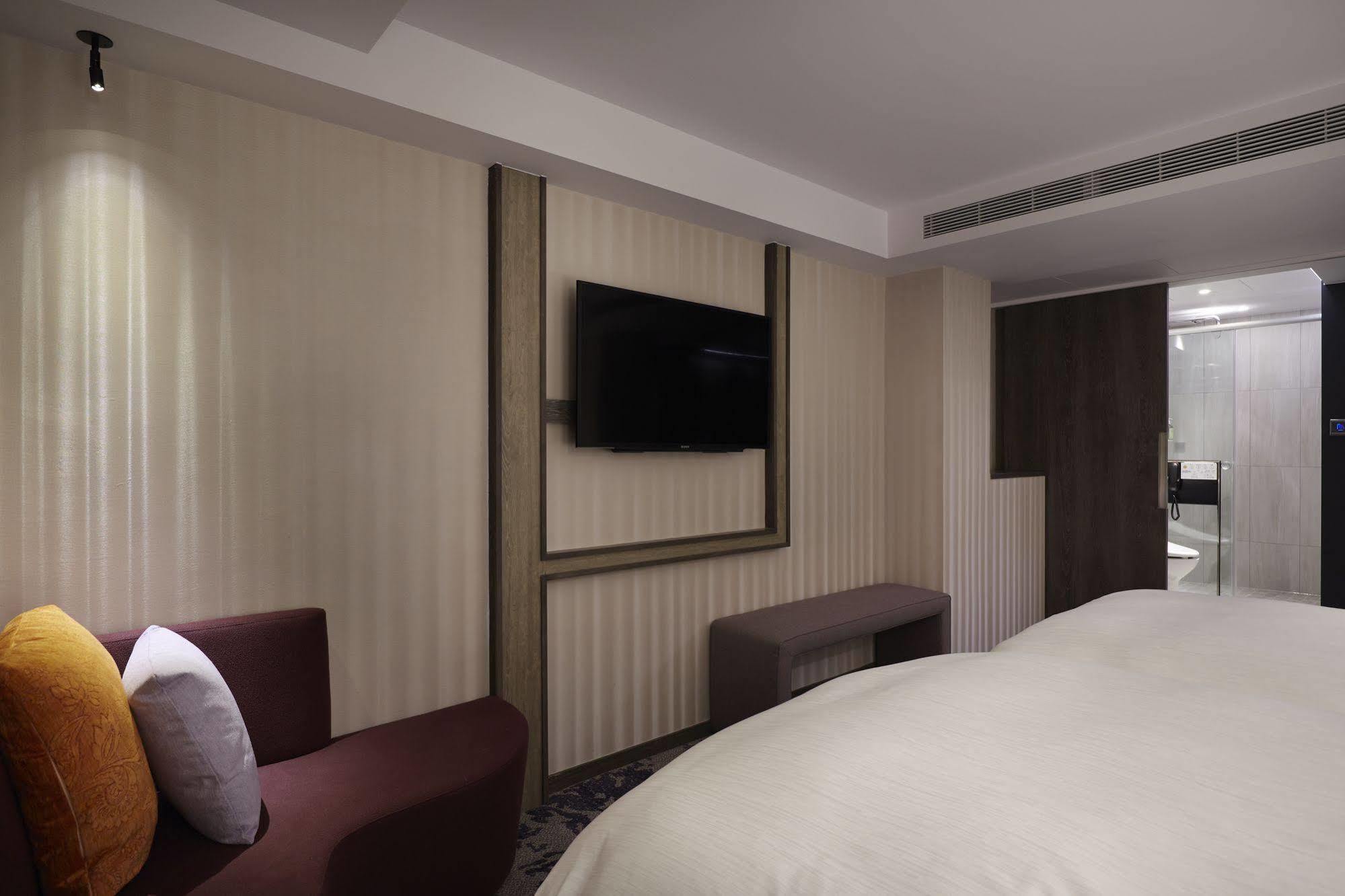 At Home Hotel Ximen Тайпей Екстериор снимка